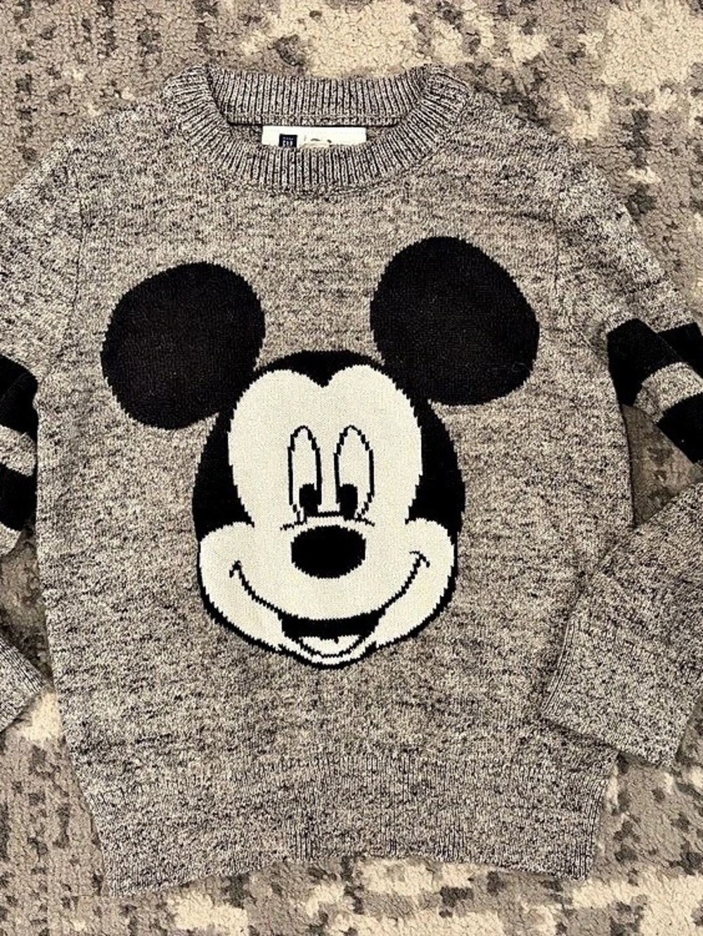 Baby Gap Disney Mickey Sweater size 4T Like New